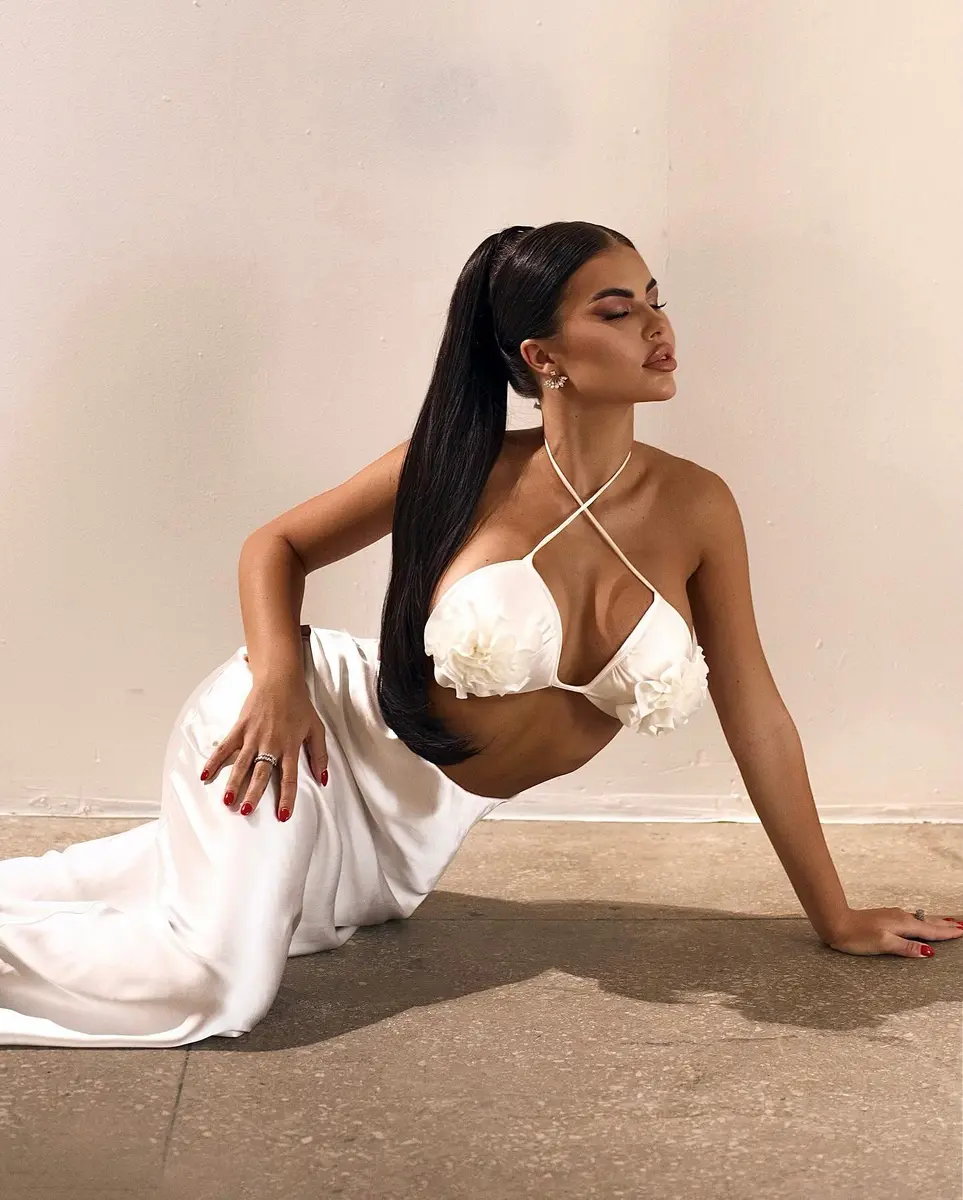 Arianda escort in Dubai