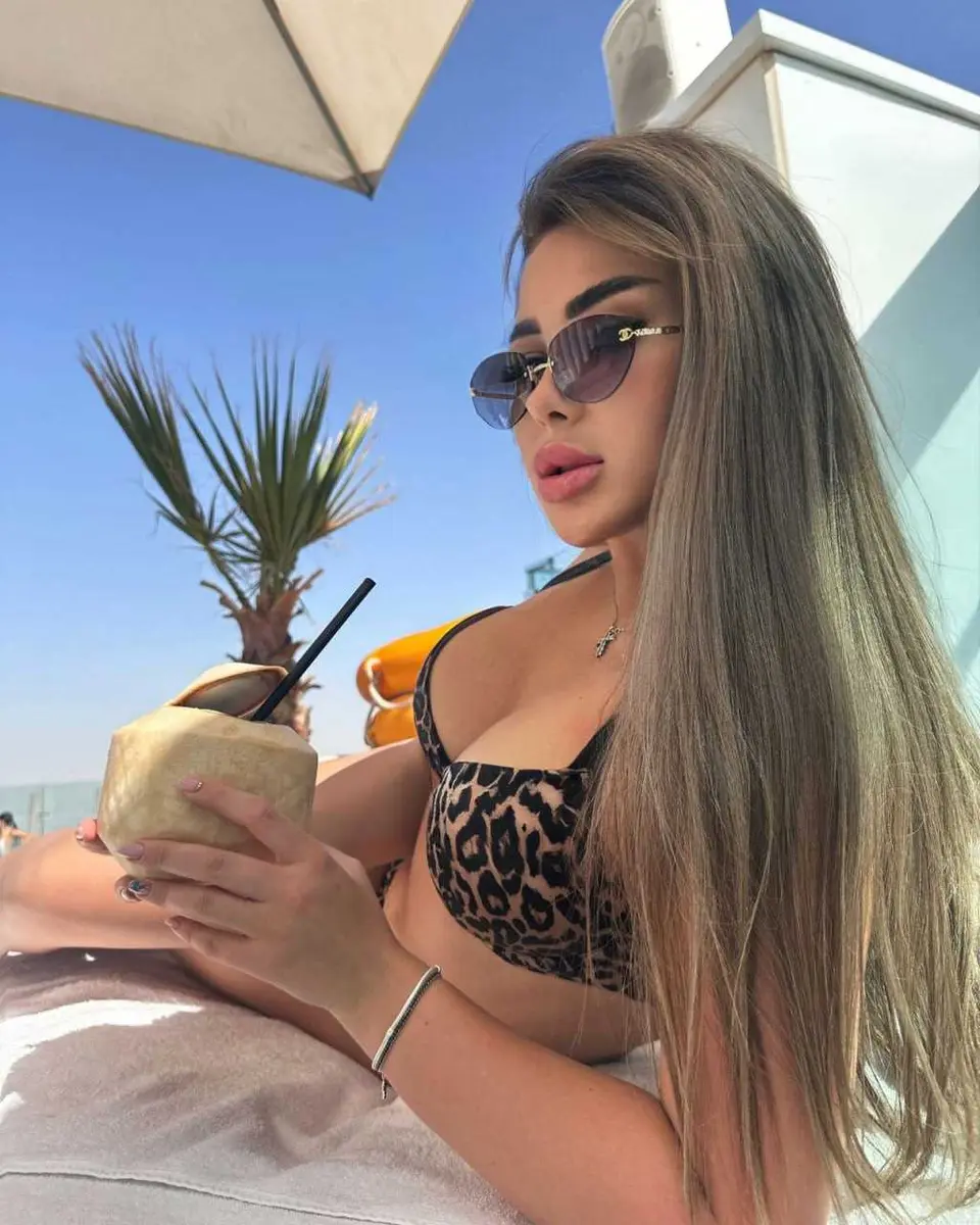 Ayza escort in Dubai