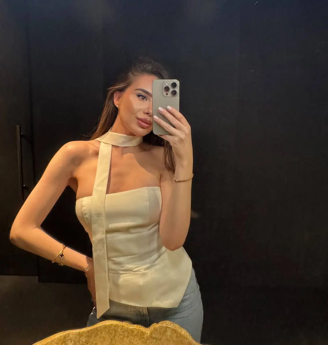 Emilia escort in Dubai