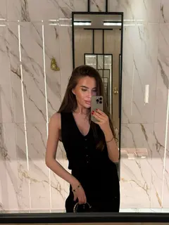 Emilia escort in Dubai