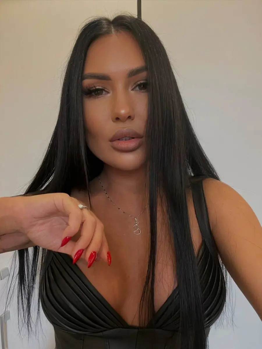 Enika escort in Dubai