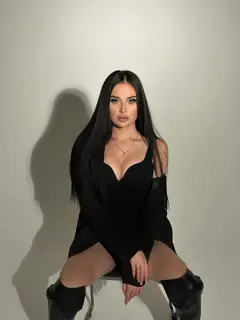 Lankira escort in Dubai