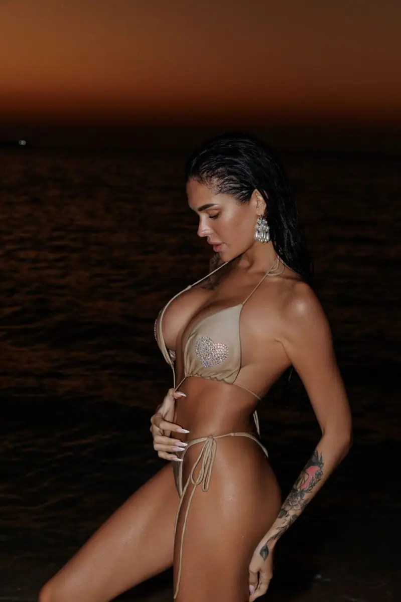 Lillian escort in Dubai