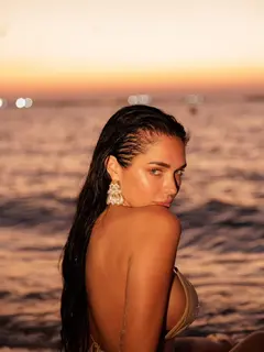 Lillian escort in Dubai