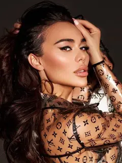 Oleksandra escort in Dubai