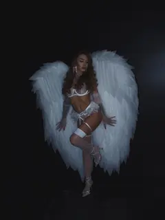 Patris escort in Dubai