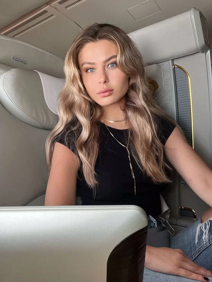 Selarin escort in Dubai