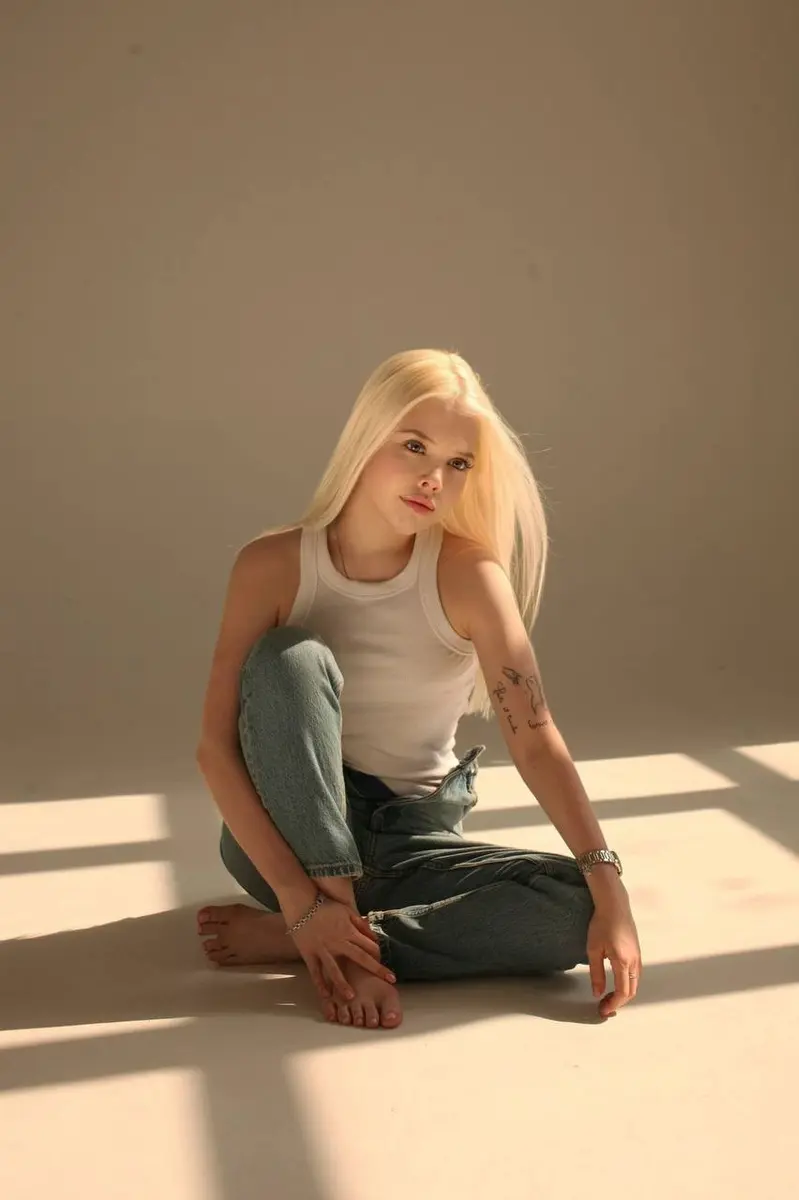 Shanni escort in Dubai