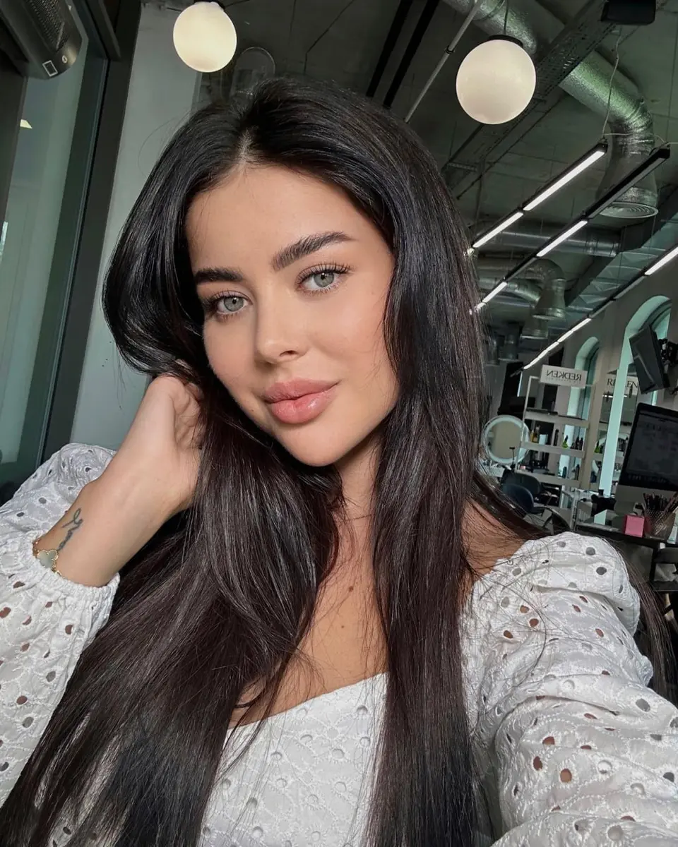 Virmi escort in Dubai