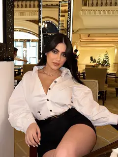 Zarina escort in Dubai